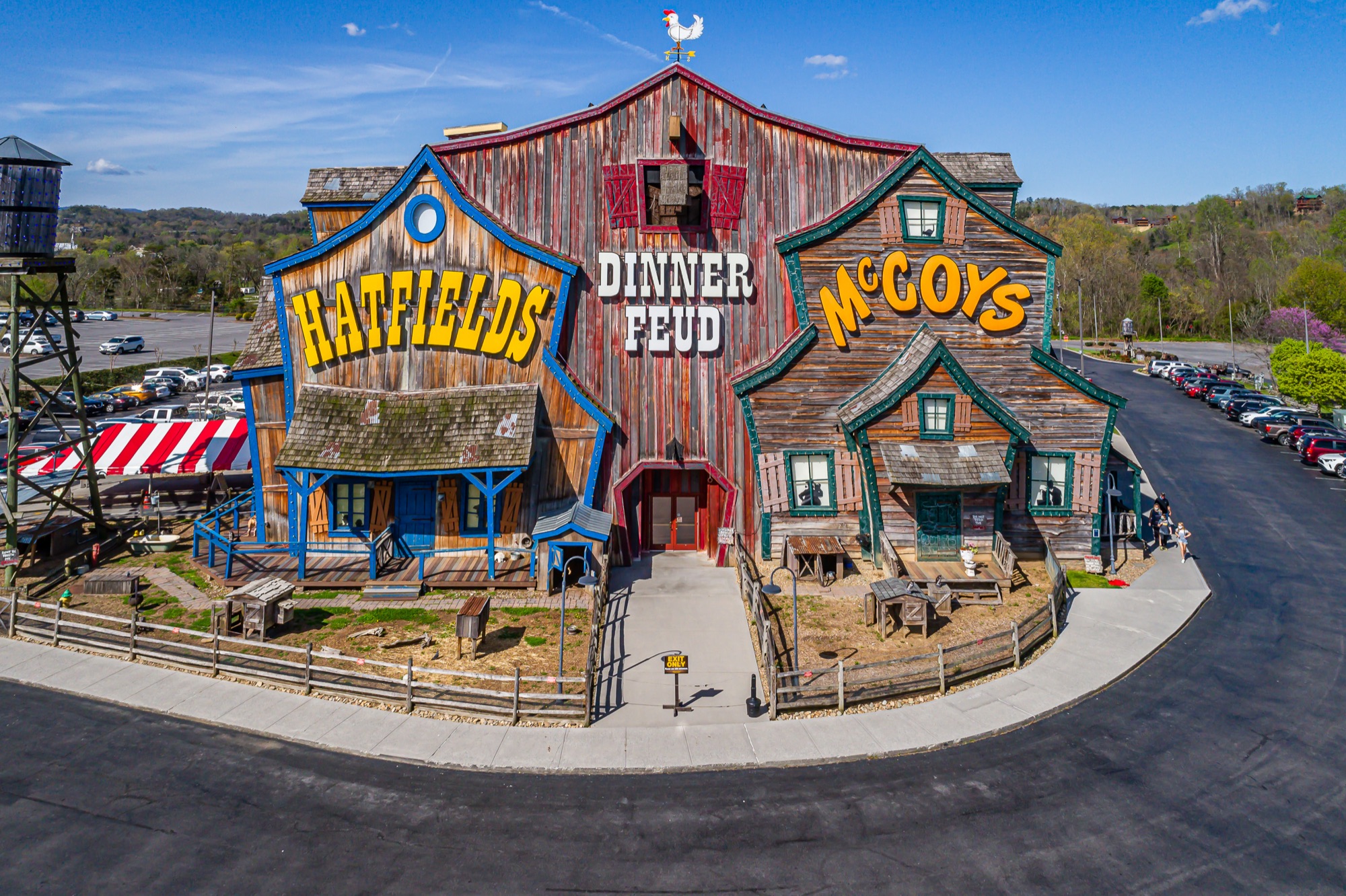 The Hatfield and McCoy Dinner Feud show building in Pigeon Forge